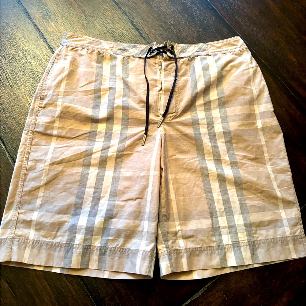 Burberry men’s swim trunks size small/32